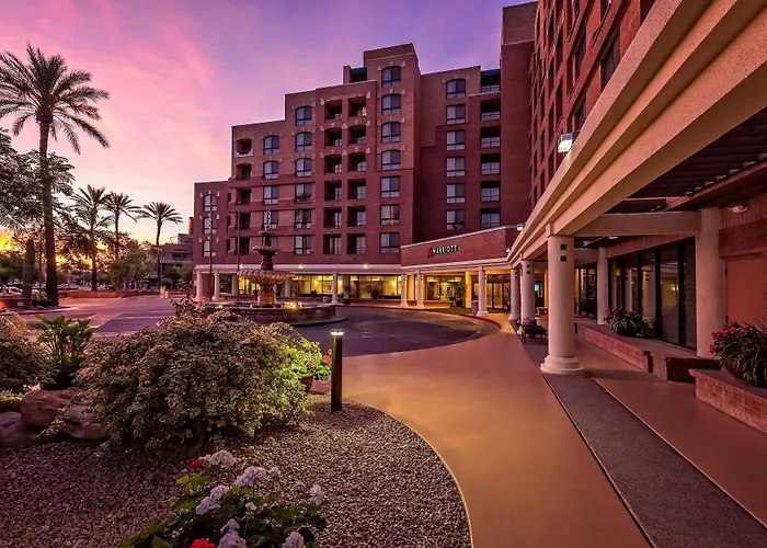 Marriott Old Town 4*