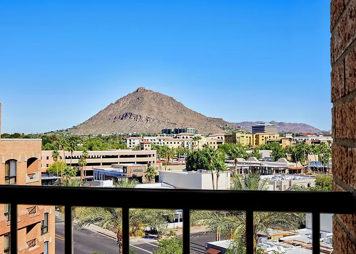 Marriott Old Town 4*