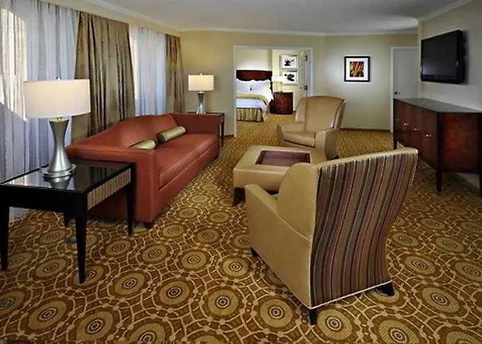 Hotel Marriott Old Town 4*