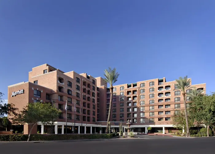 Marriott Old Town Hotel 4*