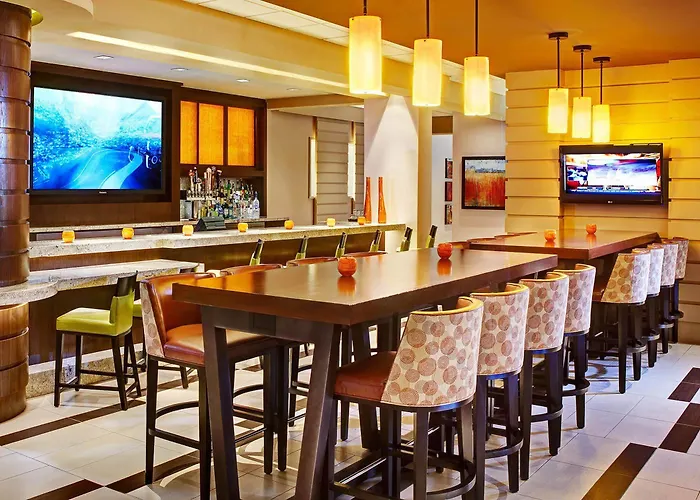 Hotel Marriott Old Town 4*